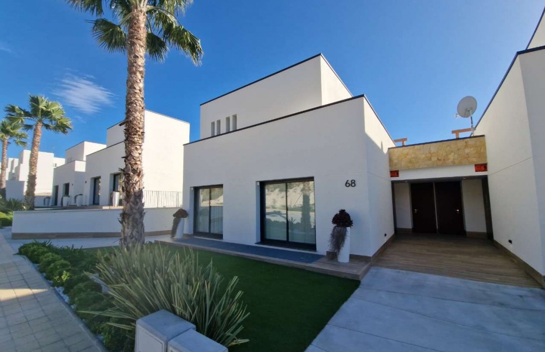 Odsprzedaż - Willa - Monforte del Cid - Font del Llop