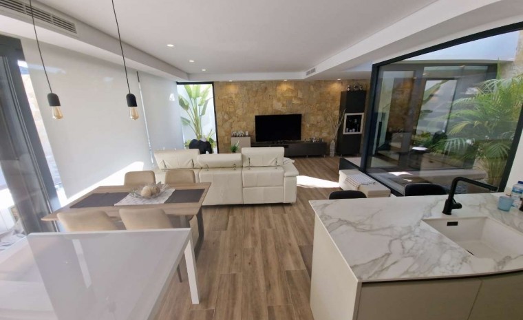 Resale - Villa - Monforte del Cid - Font del Llop